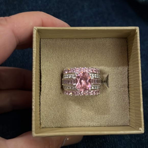 Hard to Capture the Beauty! - Picture 2 of 8